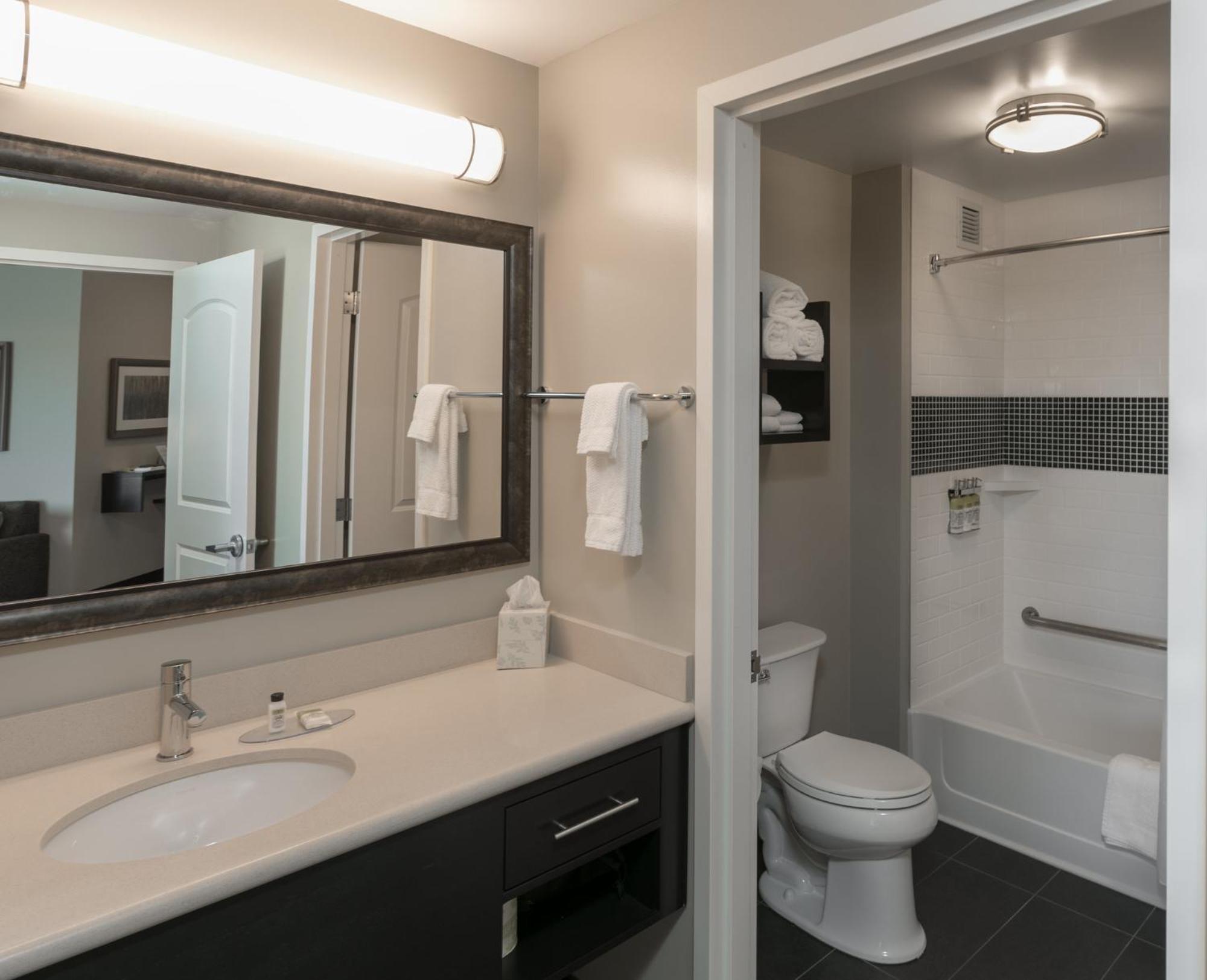 Staybridge Suites - Saskatoon - University By Ihg Exterior photo